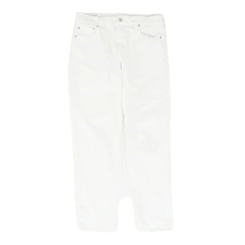 White Solid Mid Rise Jeans