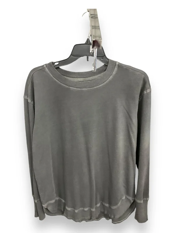 Top Long Sleeve By Maurices In Grey, Size: S